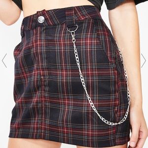 red navy plaid skirt with chain